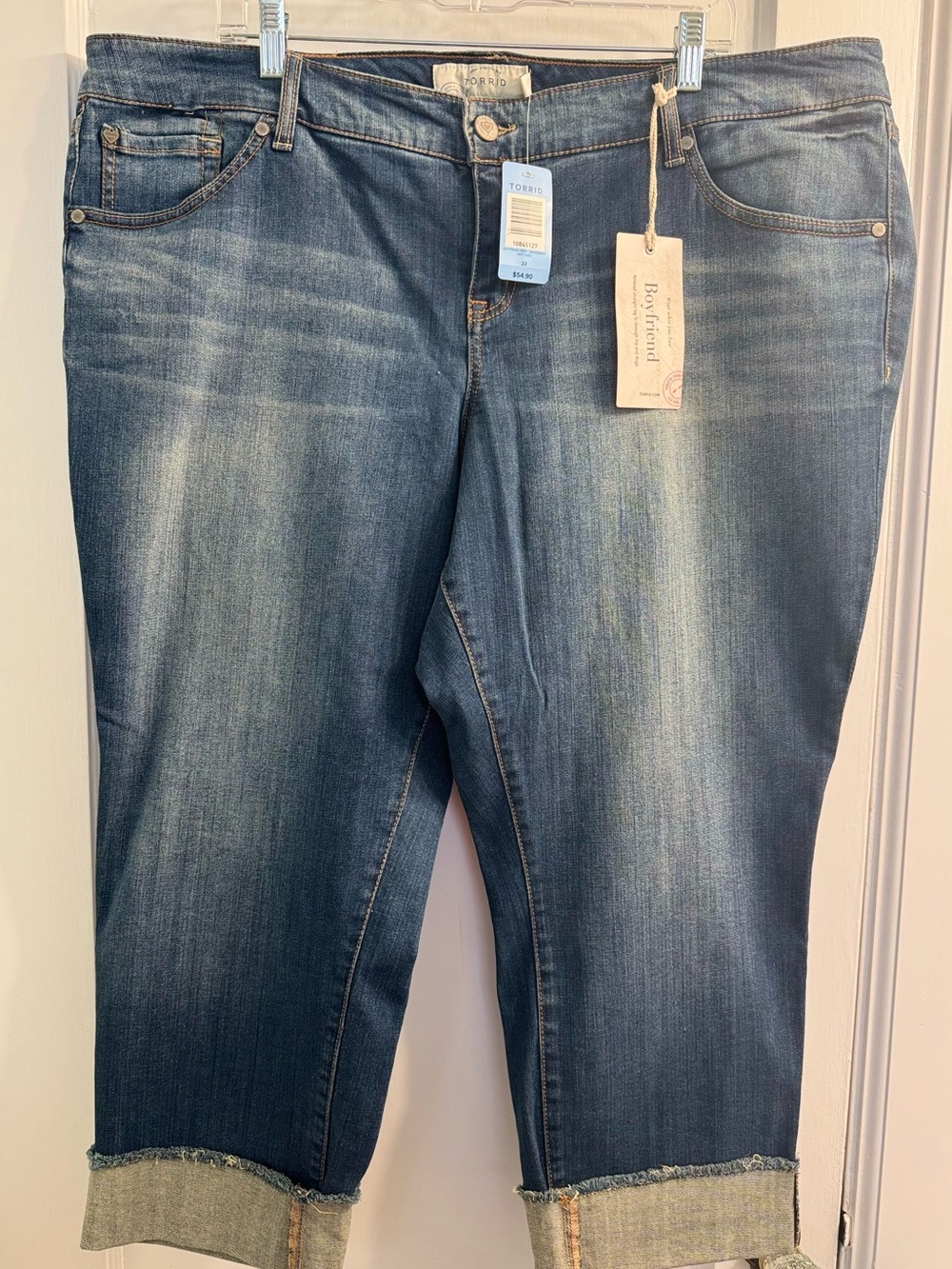 torrid NWT Dark Blue Boyfriend Crop Jeans with Cuffed Hem